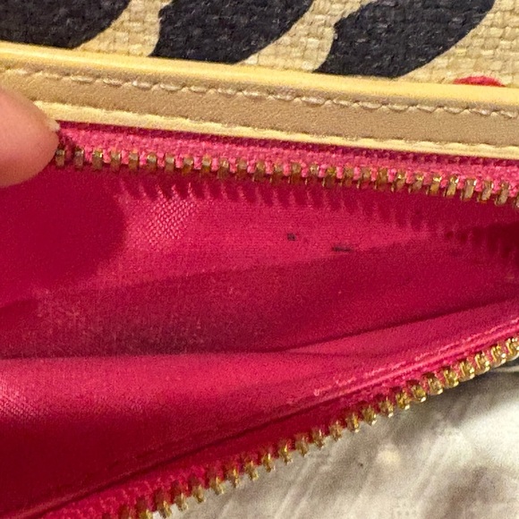 Spartina Maritime Multi Phone Crossbody/wallet - Picture 9 of 15